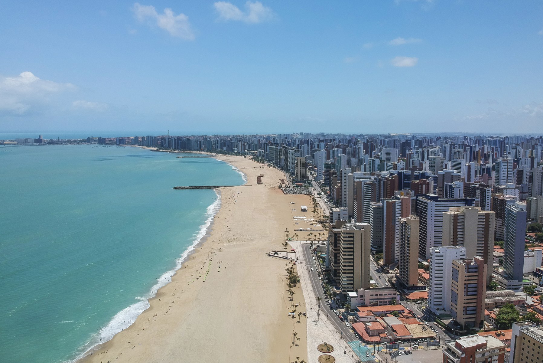 Orla e mar de Fortaleza
